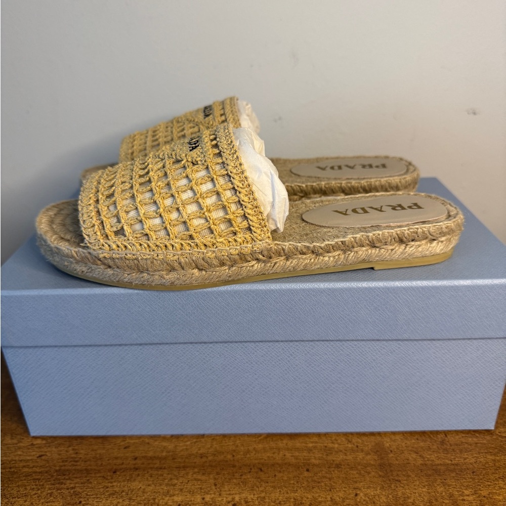 Prada Tan Espadrille Shoes with Intricate Woven Design - Picture 4 of 12